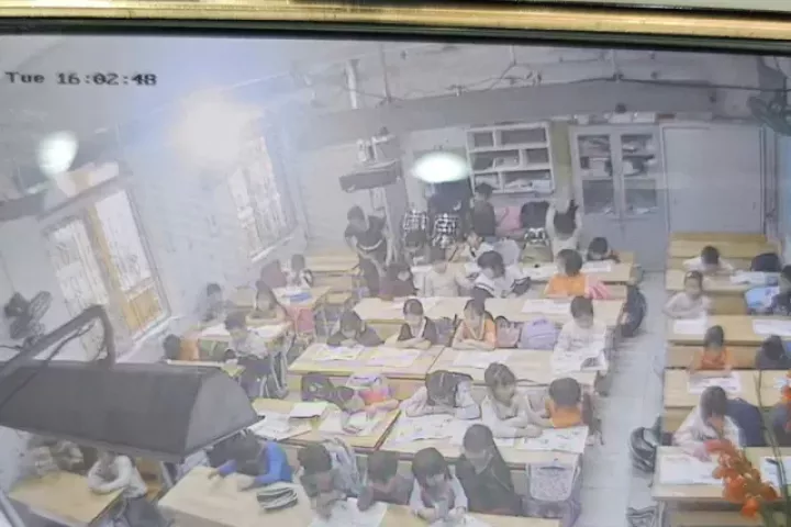 Tường trình của giáo viên bị tố bắt 35 học sinh liếm đất