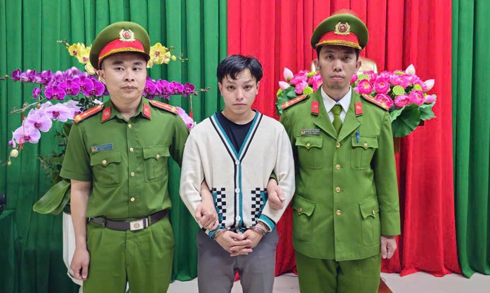 Công an phường Xuân Hương - Đà Lạt đã bắt giữ khẩn cấp đối với Quốc. Ảnh: Công an cung cấp.