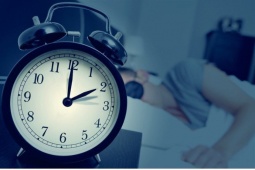 Kỳ lạ: Ngày đi tiểu chục lần, đêm 4- 5 lần, “ngã ngửa” khi biết nguyên nhân!