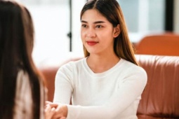 Đọc xong mới hiểu vì sao người EQ cao hiếm khi mượn 3 thứ này