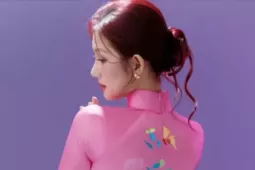 Đường đua áo dài sau Tết