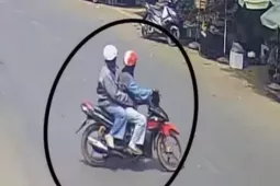 Nữ chủ tiệm tạp hóa ngất xỉu sau khi tiếp xúc với người lạ, nghi bị xịt thuốc mê