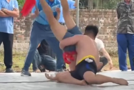 Nam đô vật chấn thương nặng, không qua khỏi khi tham dự vật hội làng ở Hà Nội