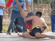 Nam đô vật chấn thương nặng, không qua khỏi khi tham dự vật hội làng ở Hà Nội