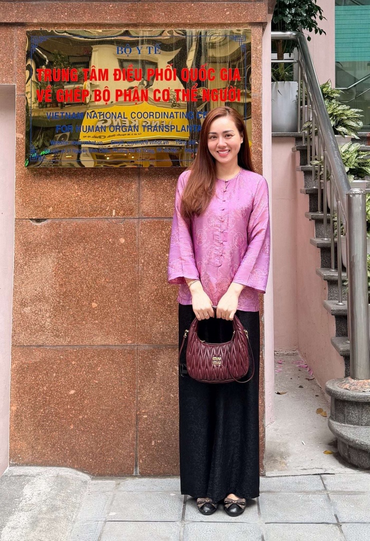 Vợ NSND Công Lý quyết định hiến tạng. Ảnh: FBNV