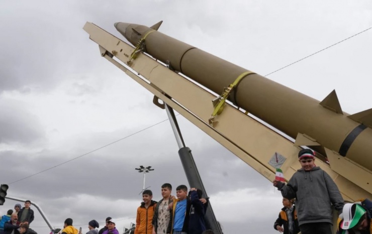 Từ Trung Đông tới nước Mỹ: Tên lửa Iran có thể vươn xa đến đâu? - 1