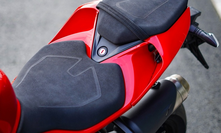 Ducati Panigale V2 S 2026 giá 759 triệu đồng - 7