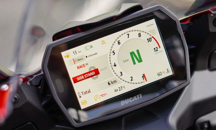 Ducati Panigale V2 S 2026 giá 759 triệu đồng - 8