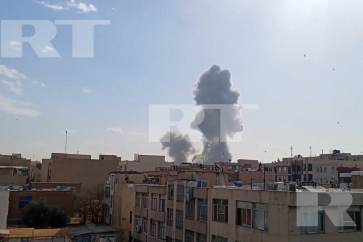 Nga, Anh và Ukraine phản ứng về chiến dịch tấn công Iran của Mỹ và Israel - 1