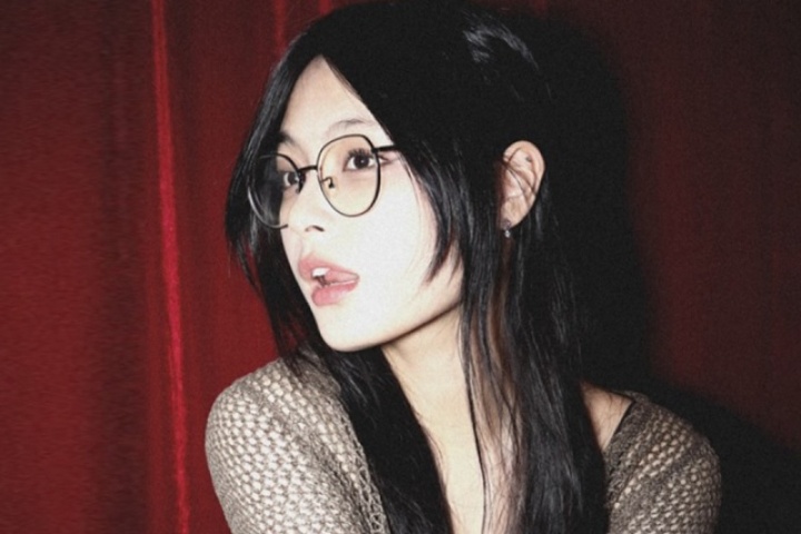 Con gái MC Phan Anh trổ mã nhan sắc tuổi 20