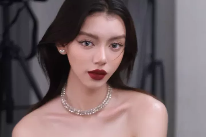 Tranh cãi người đẹp Myanmar sang Việt Nam thi hoa hậu