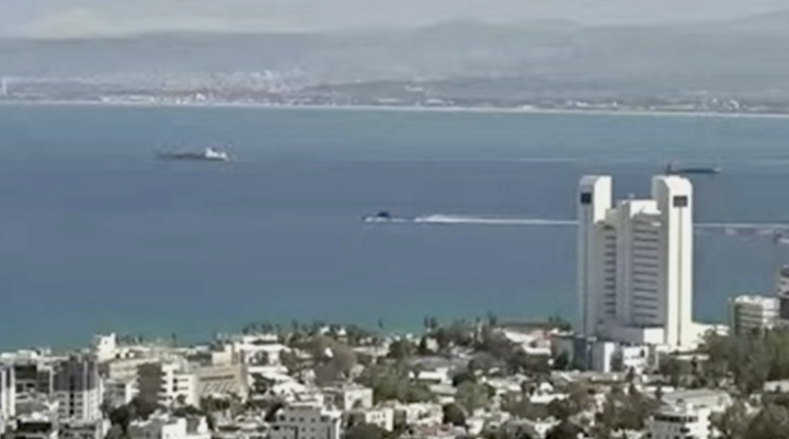 Xuất hiện hình ảnh tàu ngầm Israel rời cảng Haifa, chuẩn bị tham chiến? - 1