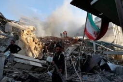 NÓNG: Israel - Mỹ phóng tên lửa vào Iran