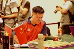 Lại Lý Huynh thắng kỳ vương đặc biệt của Trung Quốc, sáng cửa vào chung kết siêu giải cờ tướng