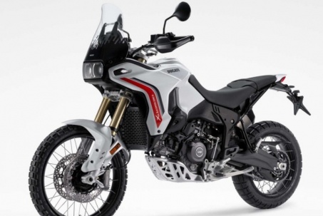 Ducati DesertX 2026: Bản nâng cấp “nặng ký” cho dân mê off-road