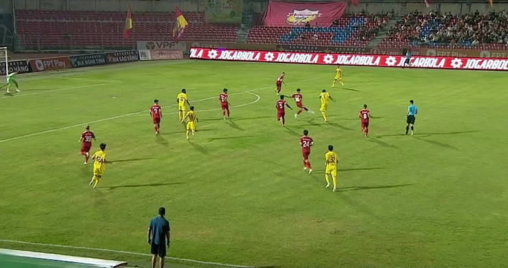 Olaha ghi bàn cho Sông Lam Nghệ An