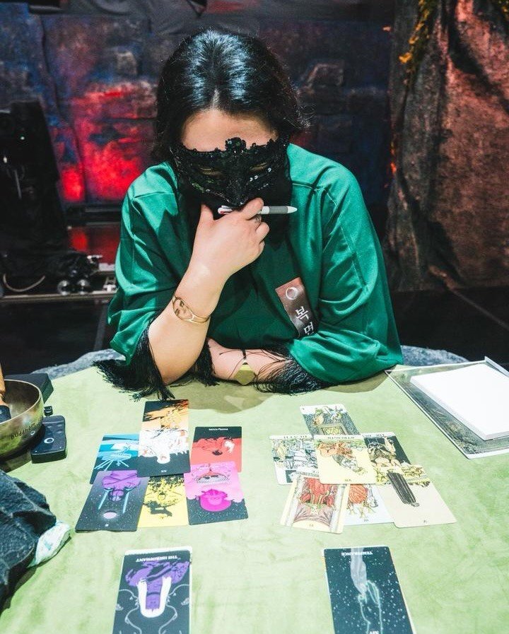 Show về 49 thầy bói phải cúi đầu xin lỗi - 4