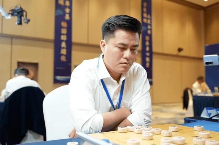 Lại Lý Huynh làm nức lòng làng cờ tướng Việt Nam