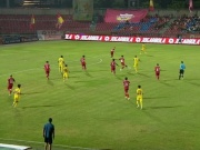 Video bóng đá Hà Tĩnh - Sông Lam Nghệ An: Siêu phẩm sút xa, bỏ lỡ đáng tiếc (V-League)