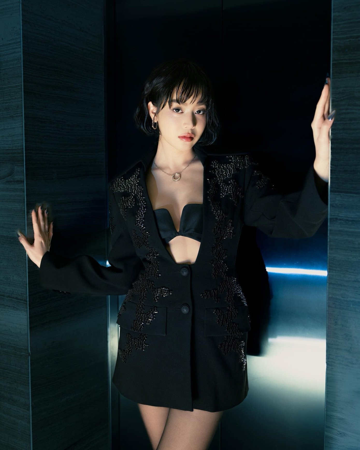 Xinh đẹp thôi chưa đủ, phong cách của Hoa hậu Thanh Thủy ngày càng ấn tượng - 9