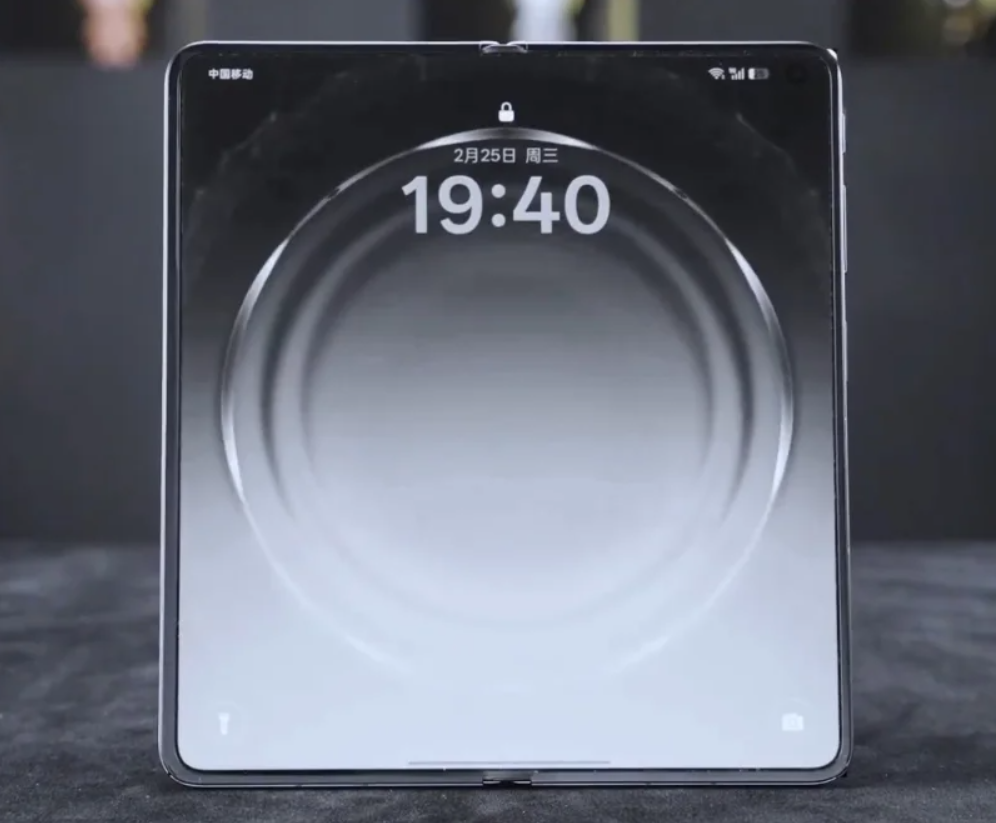 Hình ảnh tin đồn của Oppo Find N6.