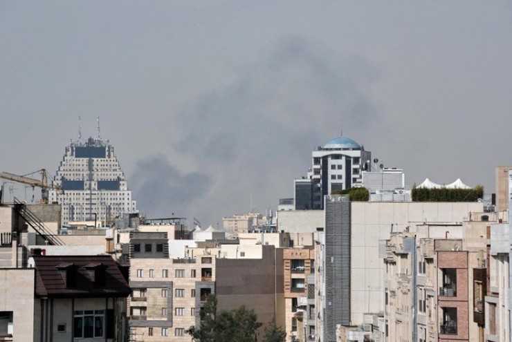 Điểm nóng xung đột ngày 1-3: Máy bay Anh "đang trên bầu trời Trung Đông"