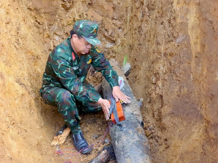 Quả bom đã được hủy nổ tiêu hủy thành công, đảm bảo an toàn.