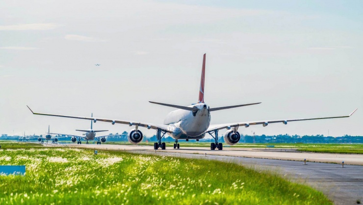 Máy bay đỗ tại sân bay Nội Bài. Ảnh minh hoạ: Phan Công