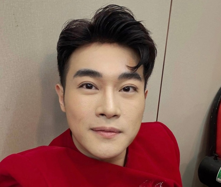 Ca sĩ Minh Quân đính chính việc biểu diễn ở lễ hội.