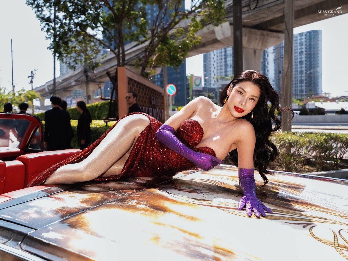 77 thí sinh trong ngày nhập cuộc.