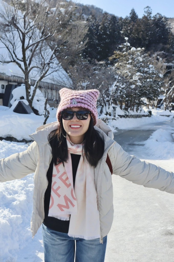 Ca sĩ Phương Linh nhí nhảnh khi du xuân tại một làng cổ ở Nhật Bản.