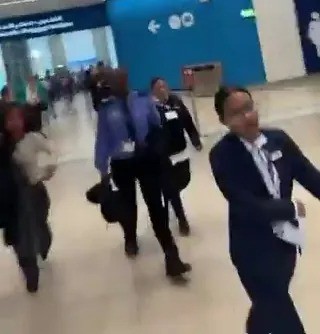 Vụ nổ khiến 4 nhân viên Sân bay quốc tế Dubai bị thương. Ảnh: X