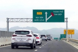 Từ 22 giờ ngày 2-3, bắt đầu thu phí 5 tuyến cao tốc Bắc - Nam