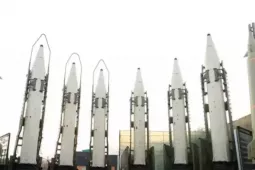 Mỹ nói sẽ ‘san bằng’ ngành công nghiệp sản xuất tên lửa của Iran