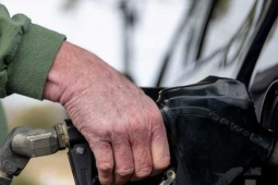 Mỹ - Israel tấn công Iran: Eo biển Hormuz báo động, giá dầu đối mặt cú sốc