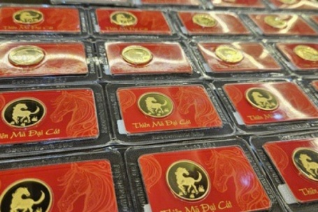 Giá vàng hôm nay 1-3: Đồng loạt dự báo tăng, token vàng có lúc lên 5.500 USD