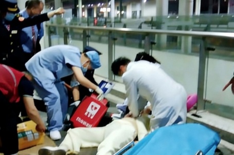 Nữ sinh ngưng tim sau 31 tiếng ngồi tàu ghế cứng