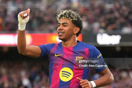 Đỉnh cao Yamal 18 tuổi ghi hat-trick cho Barca, phá kỷ lục của Messi