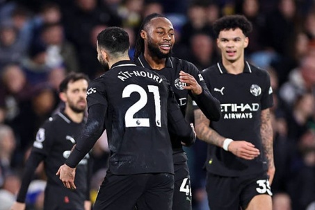 Nóng bảng xếp hạng Ngoại hạng Anh: Man City tiếp tục áp sát Arsenal, Liverpool bằng điểm MU