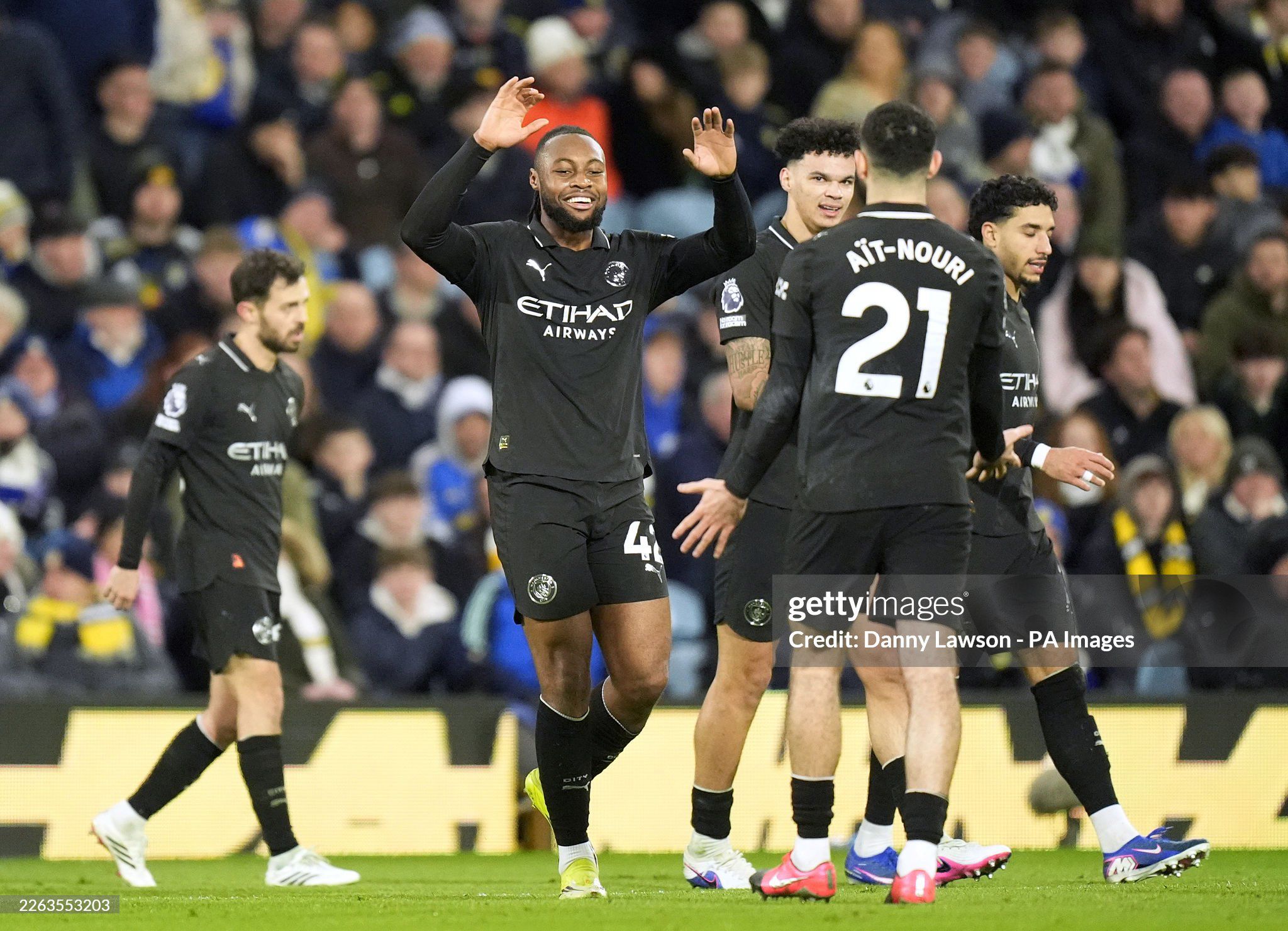 Semenyo tỏa sáng, giúp Man City giành chiến thắng