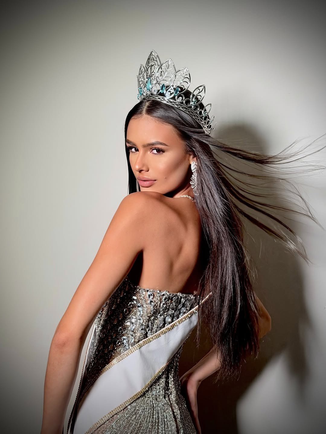 Chung kết Hoa hậu Siêu quốc gia Brazil 2026 đã diễn ra với chiến thắng thuộc về người đẹp Lara Marina, đại diện vùng Espirito Santo. Cô giành quyền đại diện Brazil tham dự Hoa hậu Siêu quốc gia 2026 dự kiến tổ chức vào tháng 7 tại Ba Lan.