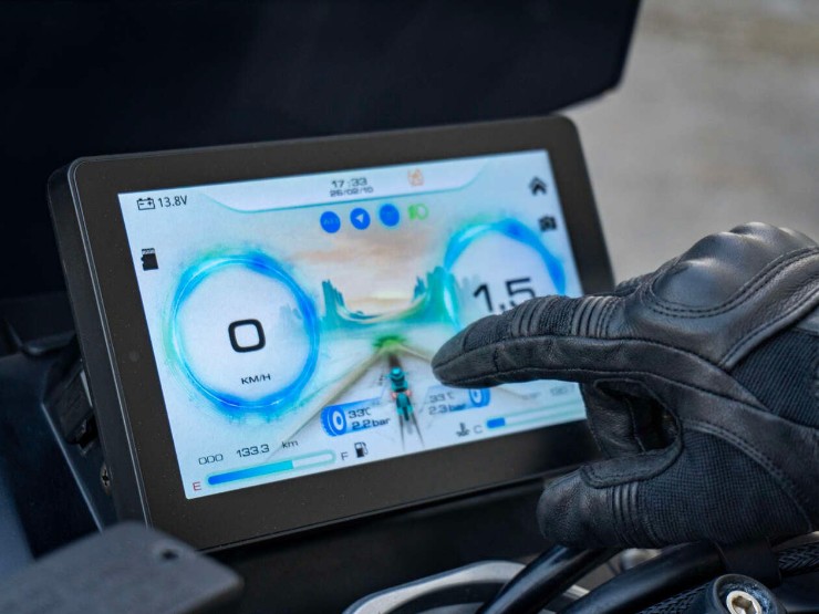 Xe ga giá ngang SH160i mà động cơ vượt trội, trang bị đỉnh - 2