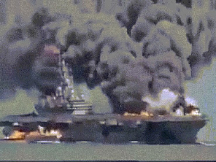 Thực hư tàu sân bay Abraham Lincoln của Mỹ trúng 4 tên lửa đạn đạo Iran