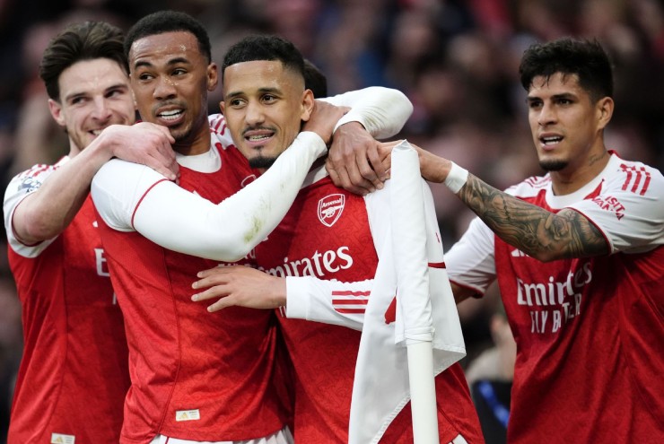 Tin mới nhất bóng đá tối 2/3: Arsenal bị chê yếu tâm lí vào cuối trận