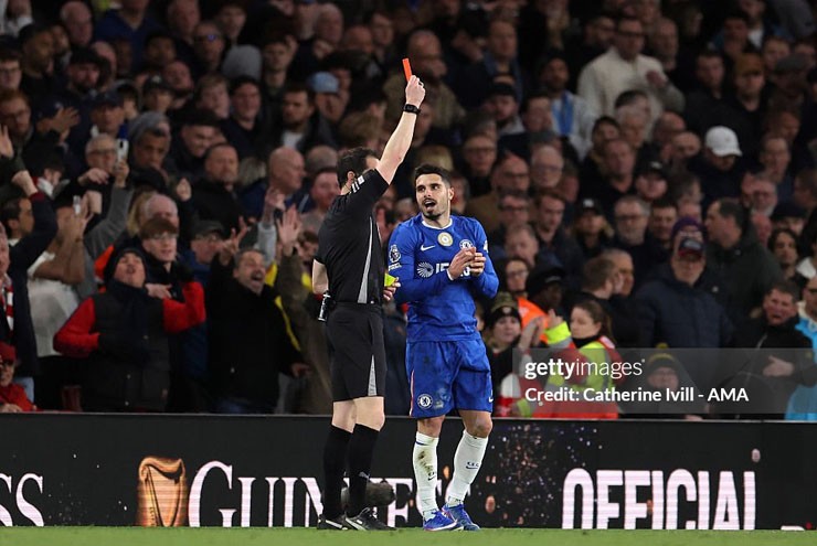 Chelsea vô kỷ luật nhất Ngoại hạng Anh, sắp đủ đội hình 11 người nhận thẻ đỏ
