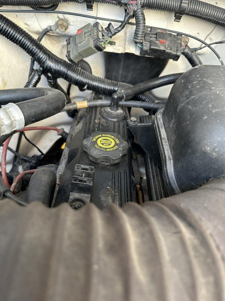 Động cơ xe.&nbsp;Ảnh: NVCC.