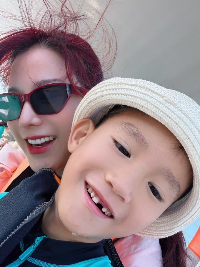 Con trai Diệp Lâm Anh tên Bboy, được nhận xét giống hệt bố về ngoại hình.