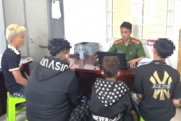 Trộm 2 xe máy rồi tới công an khai báo sự việc