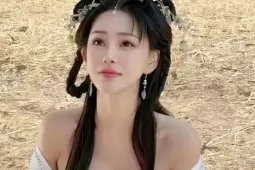 Nữ diễn viên bị sàm sỡ