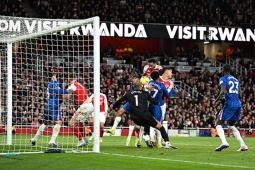 Arsenal thắng sát nút Chelsea & sắp phá kỷ lục ghi bàn phạt góc, HLV Arteta nói gì?